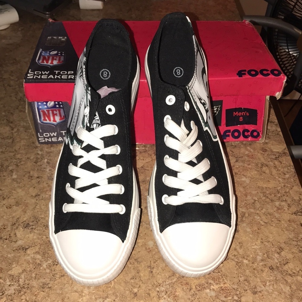 NIB Men’s NFL Eagles Canvas Sneakers